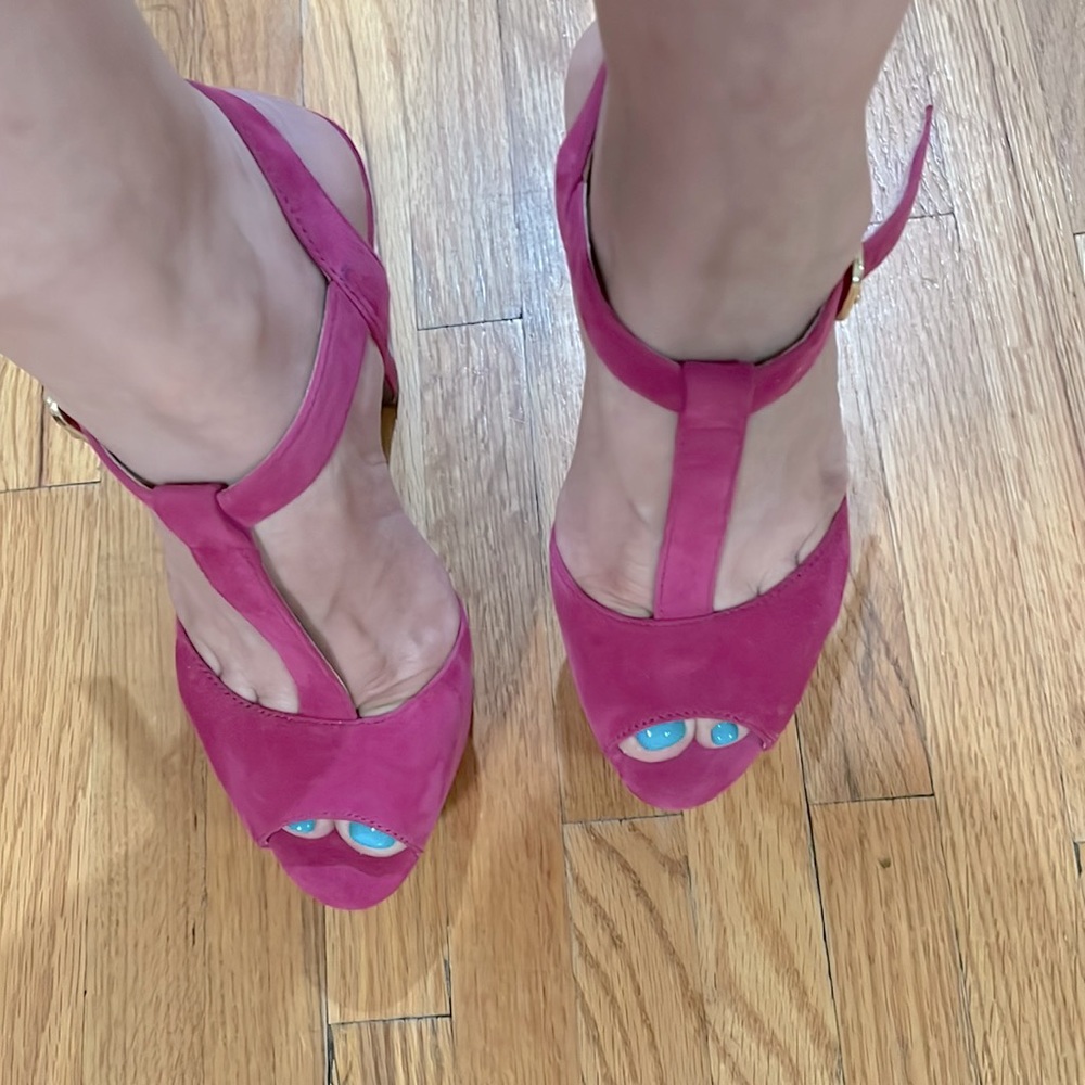 REPORT 5.5 Pink suede high heeled pump